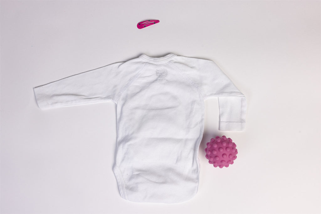 White wrap bodysuit with bunny print “tellement doudou” - organic cotton