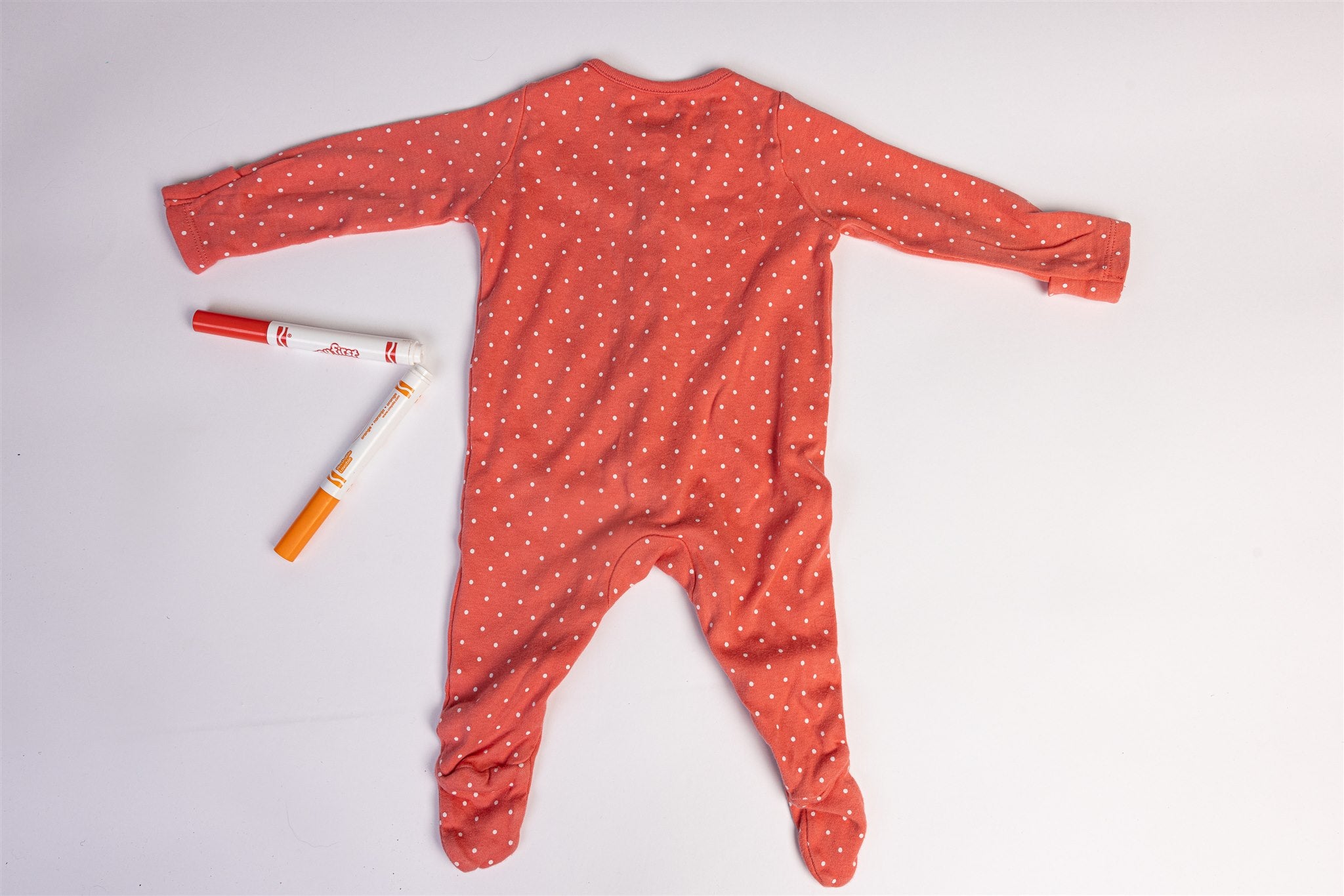 Organic cotton polka dot sleepsuit