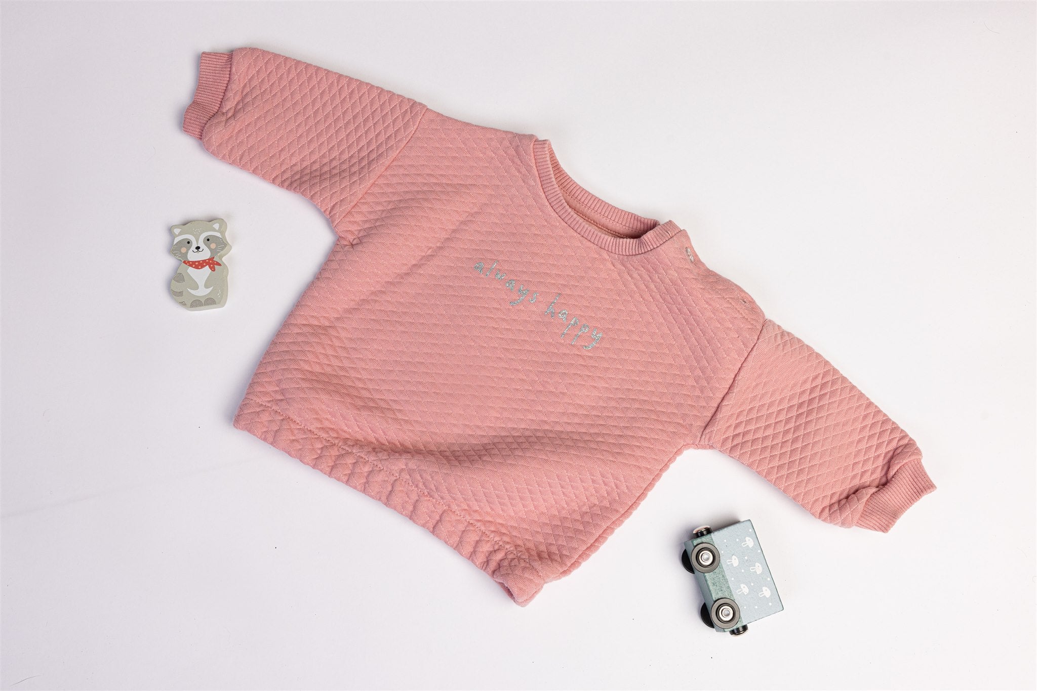 Pink quilted effect jumper “Always happy”