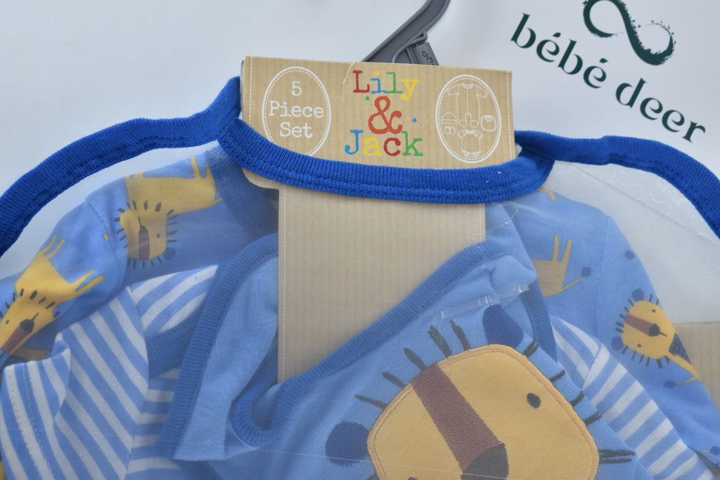 New with tags 5-piece lion gift set