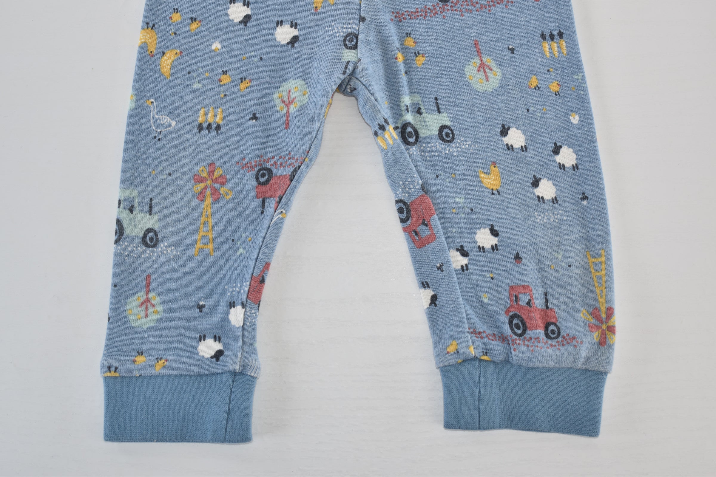 Blue farm print trousers
