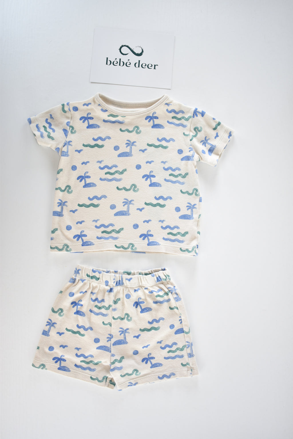Beach print top and shorts set