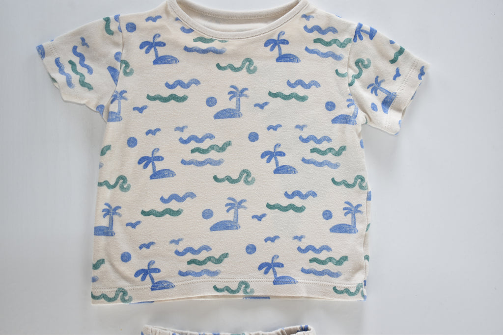 Beach print top and shorts set