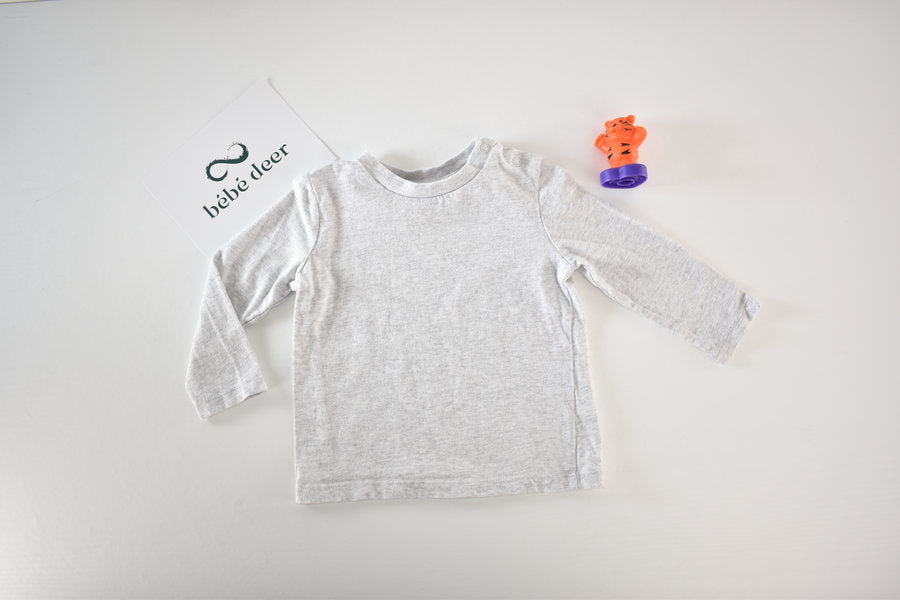 Light grey long sleeve top
