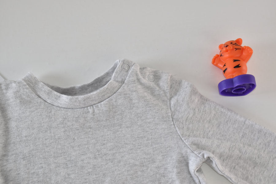 Light grey long sleeve top