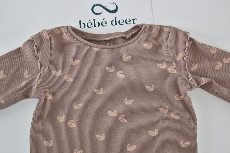 Ribbed long-sleeved top with leaf print