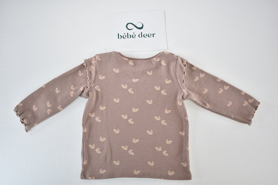 Ribbed long-sleeved top with leaf print
