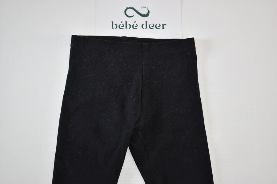 Black leggings with lace hem