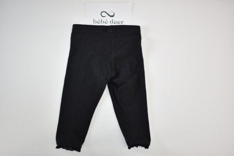 Black leggings with lace hem