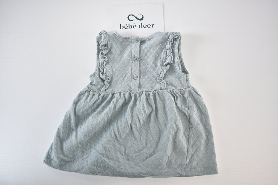 Sleeveless textured dress