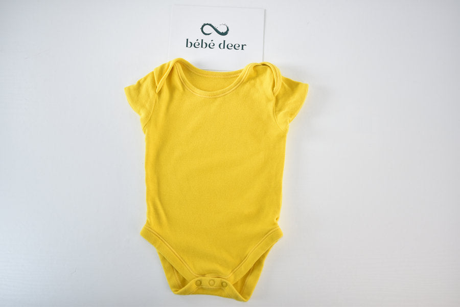 Short-sleeved bodysuit