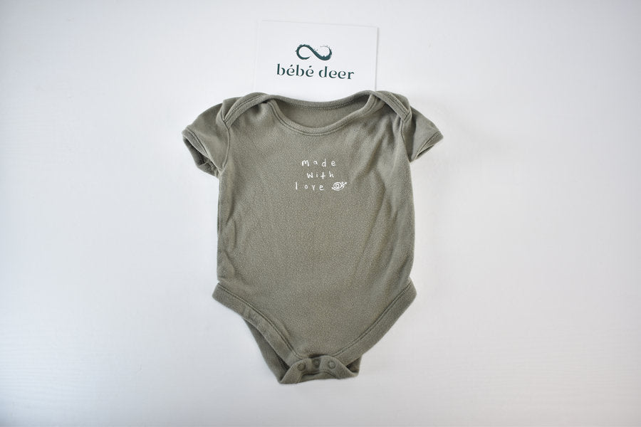 Short-sleeved bodysuit