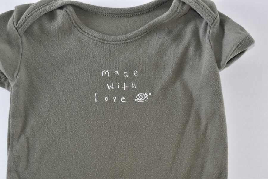 Short-sleeved bodysuit