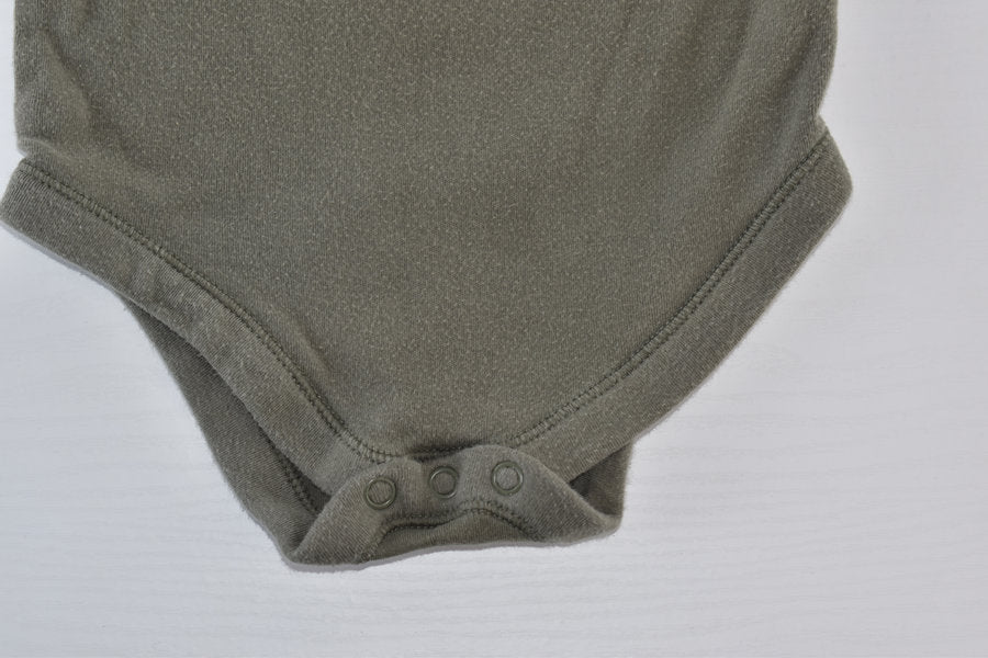 Short-sleeved bodysuit
