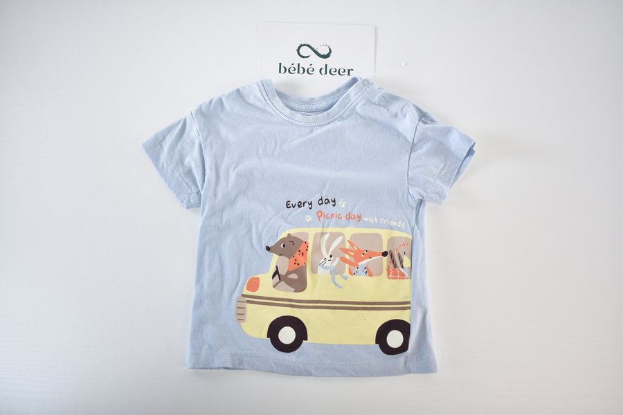 Light blue t-shirt with picnic bus print