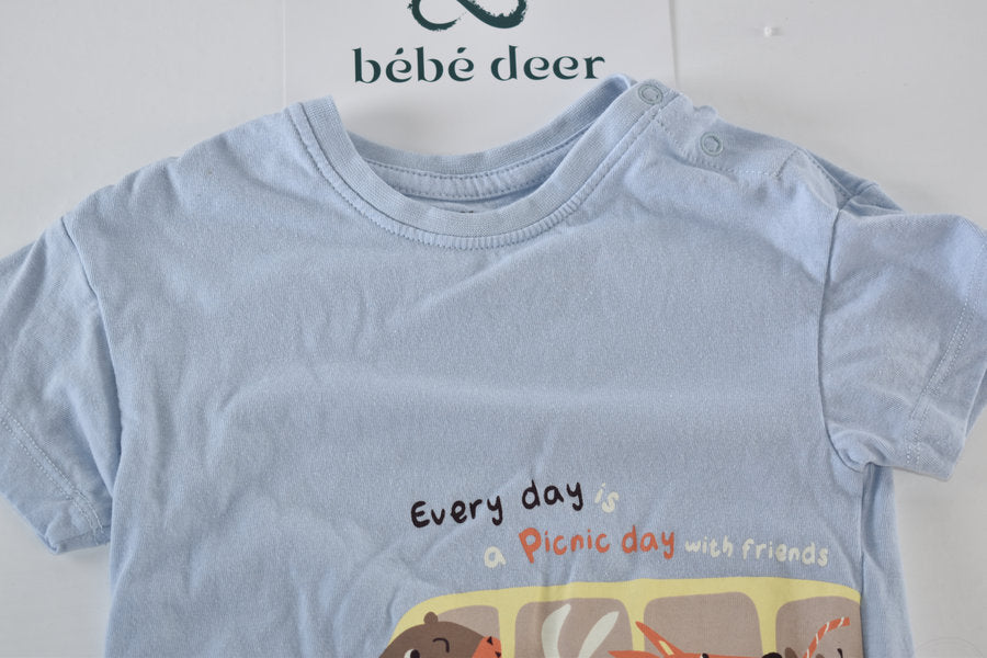 Light blue t-shirt with picnic bus print