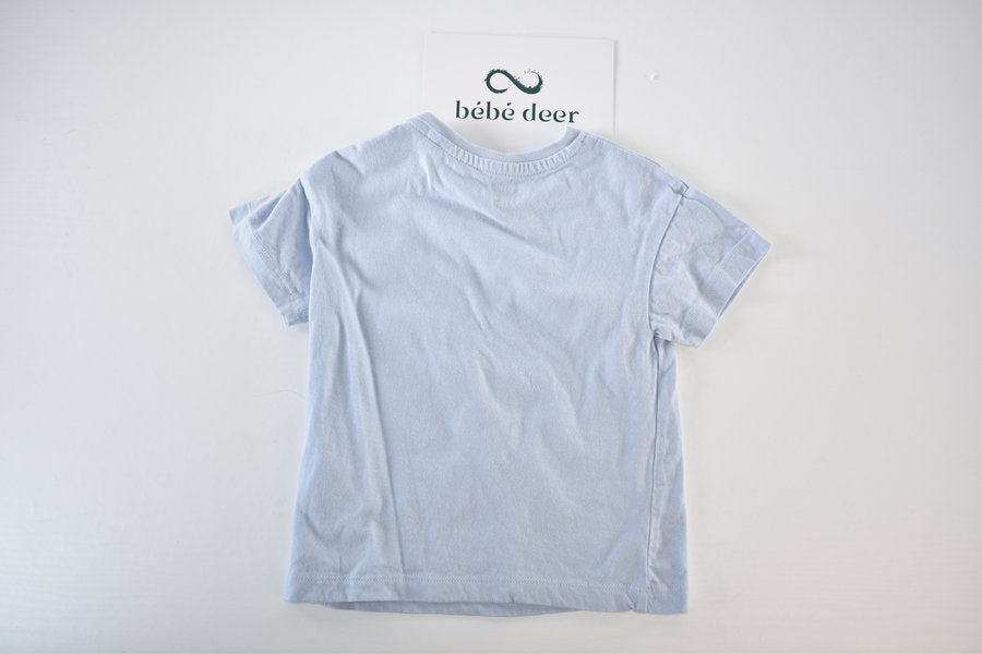 Light blue t-shirt with picnic bus print