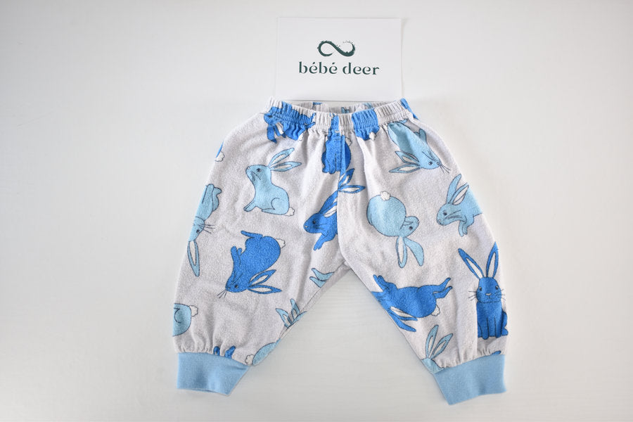 Two-piece pyjama with blue bunny print
