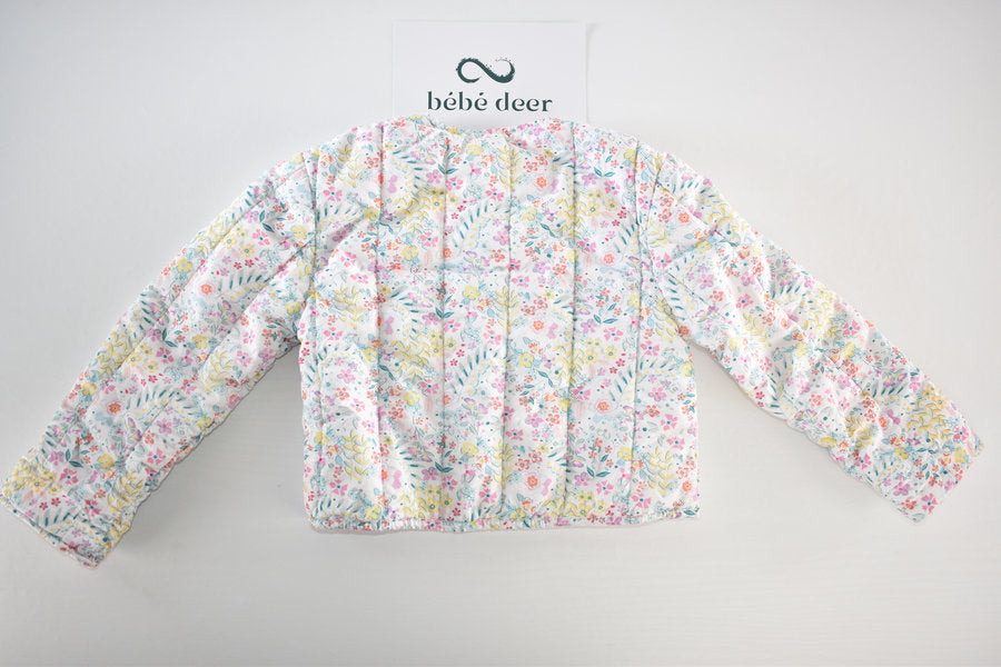 Veste matelassée à fleurs 