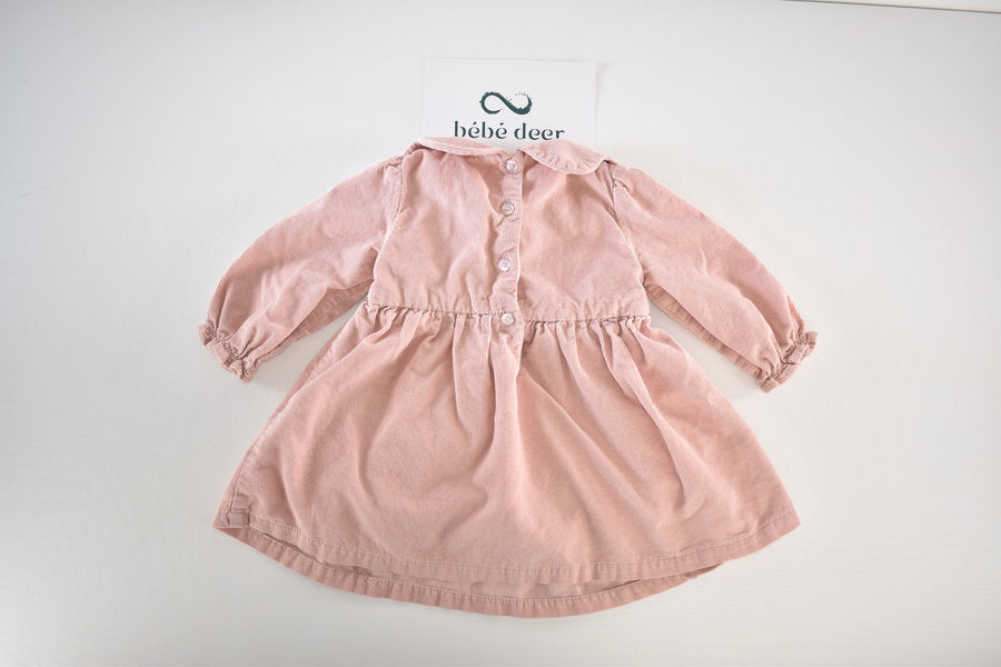 Soft pink dress with a Peter Pan collar