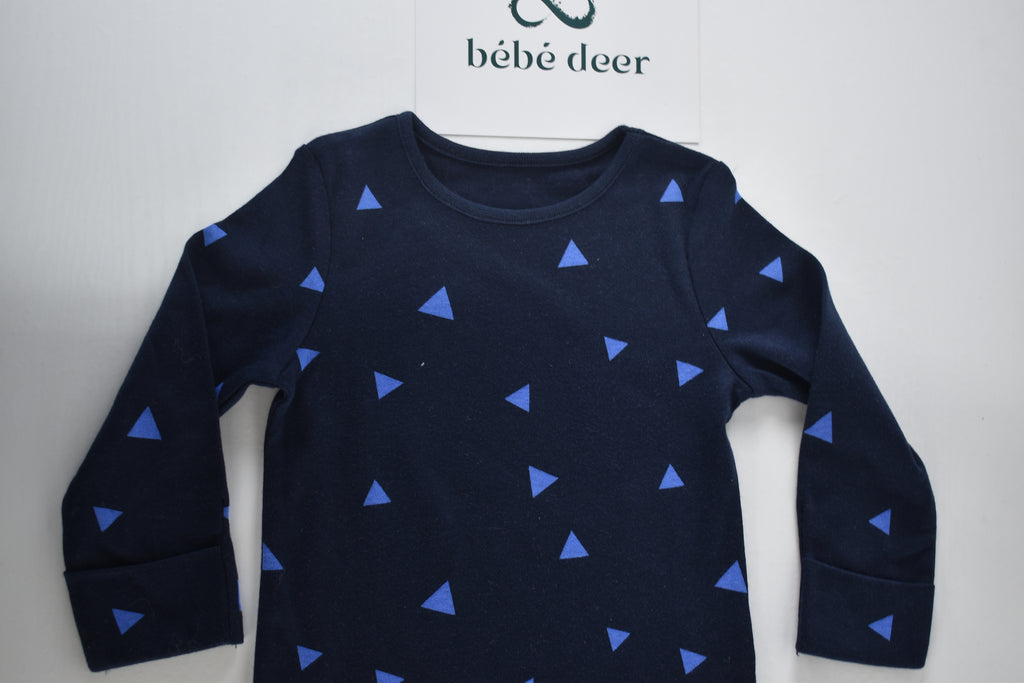 Ensemble top triangle et pantalon bleu marine