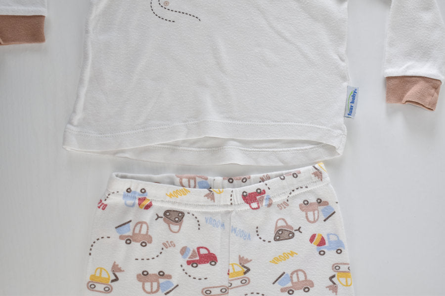 2-piece vehicle print pyjama set