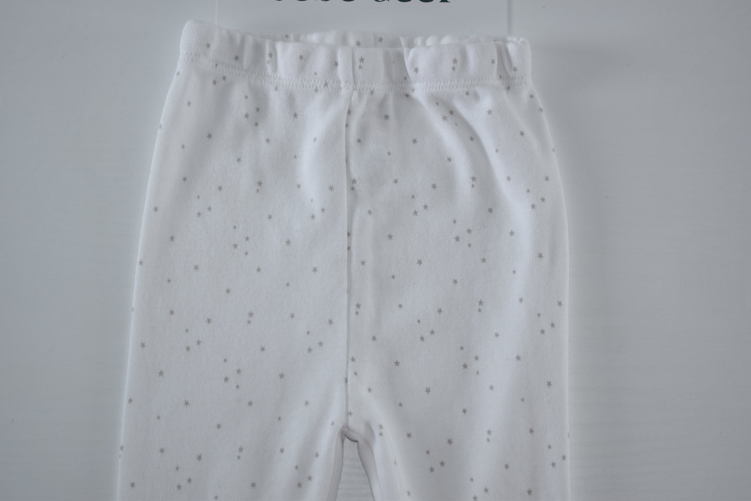 Star print trousers