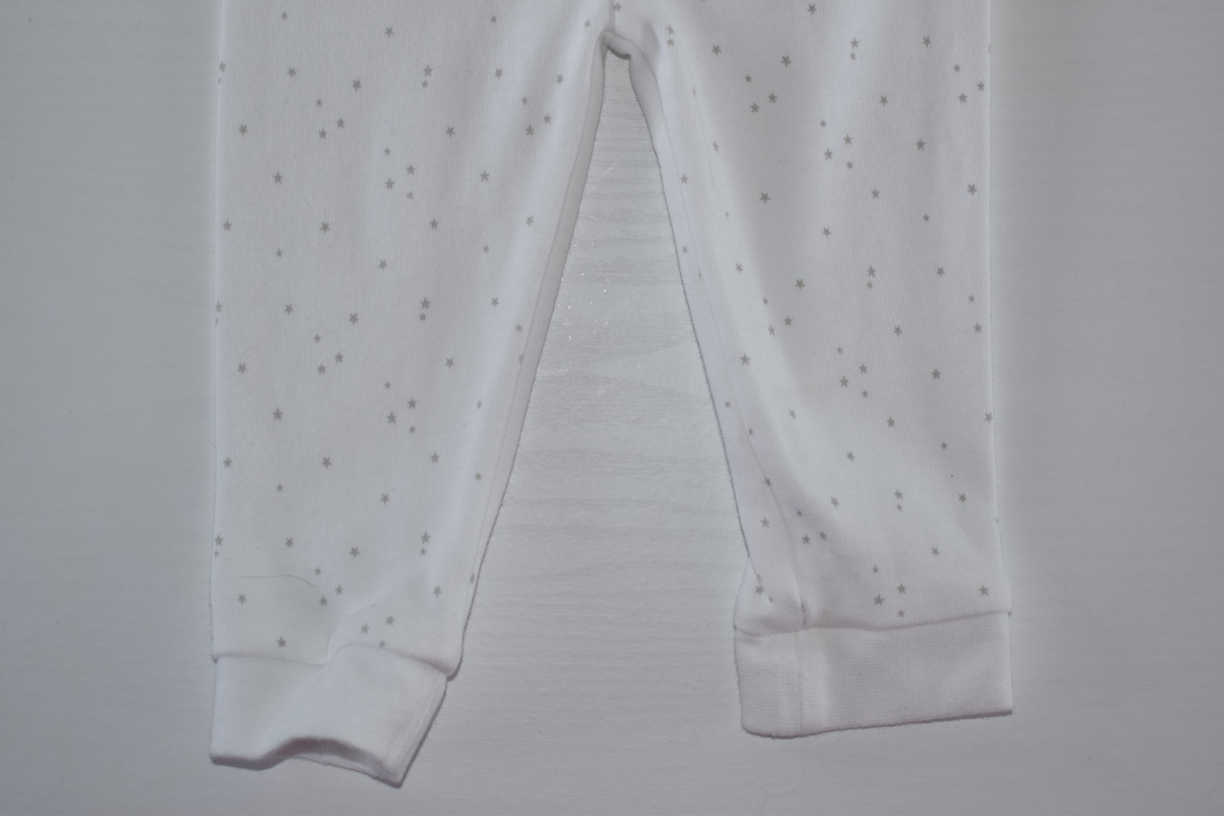 Star print trousers