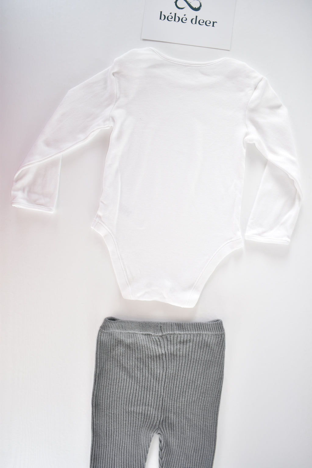 Ensemble body à manches longues et legging en maille