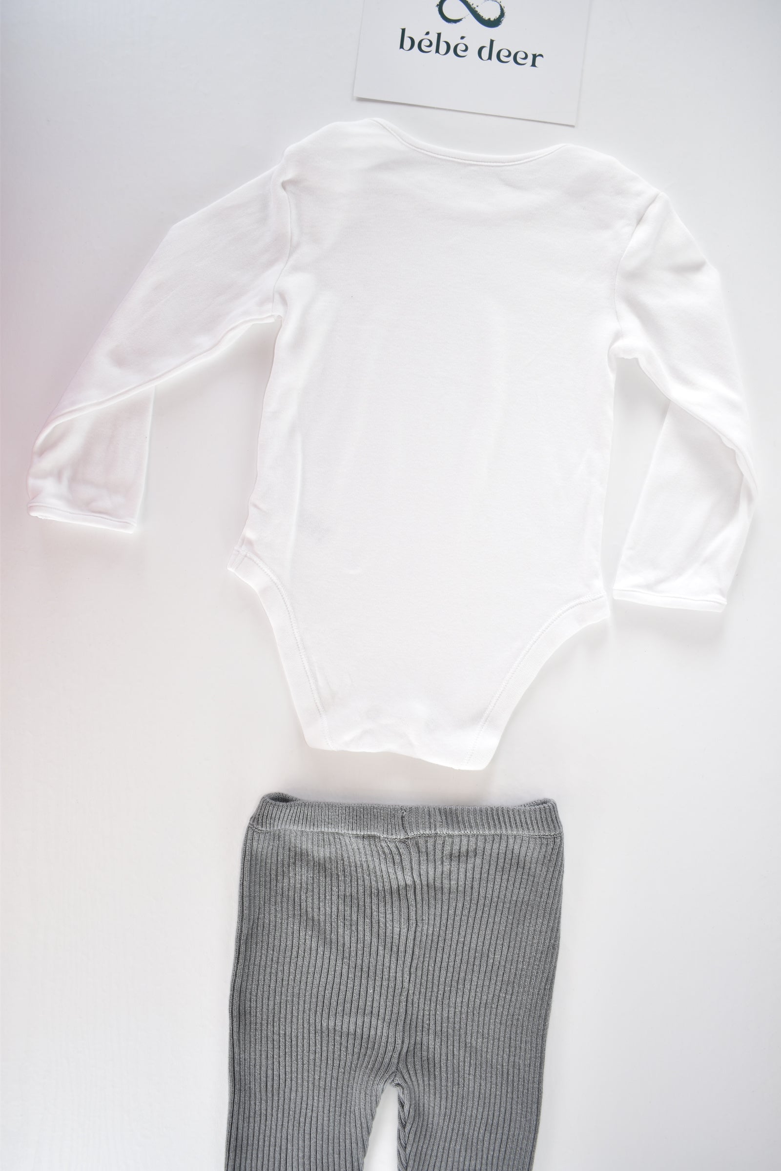 Ensemble body à manches longues et legging en maille
