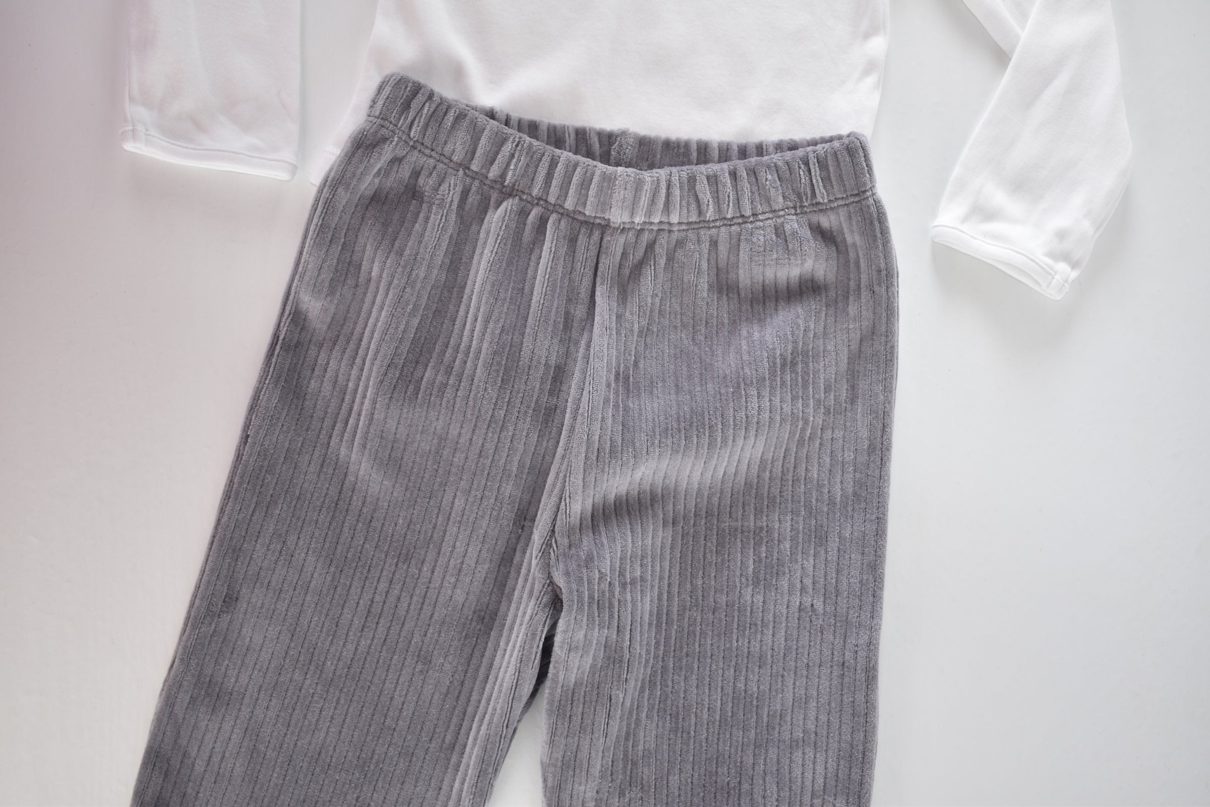 Ensemble body à manches longues et pantalon côtelé