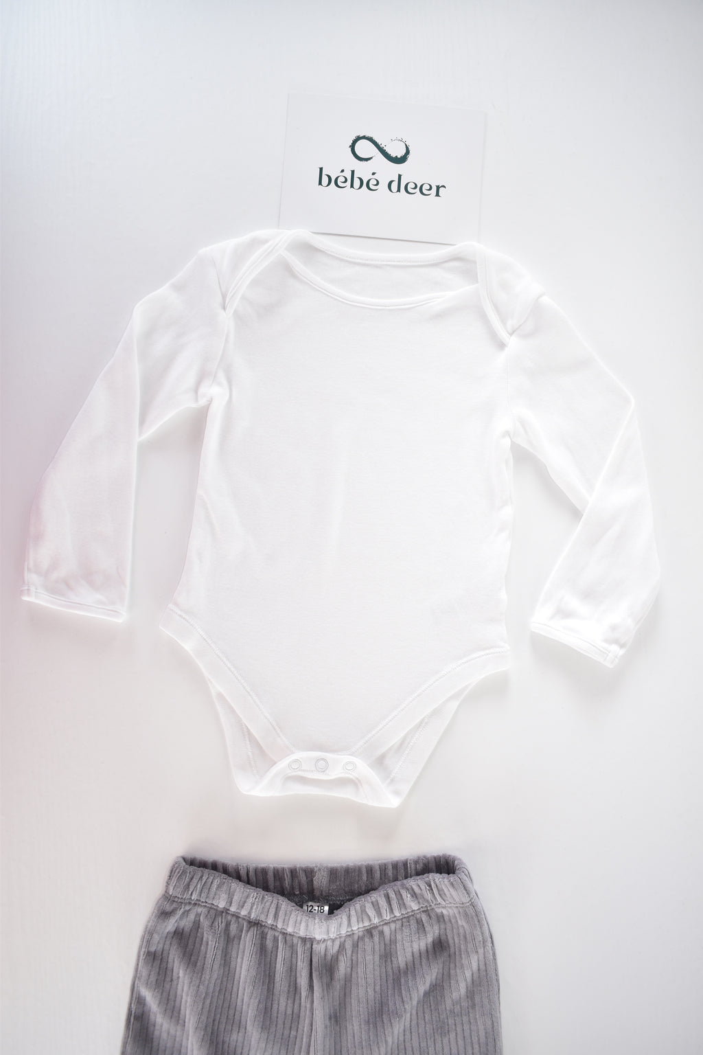 Ensemble body à manches longues et pantalon côtelé