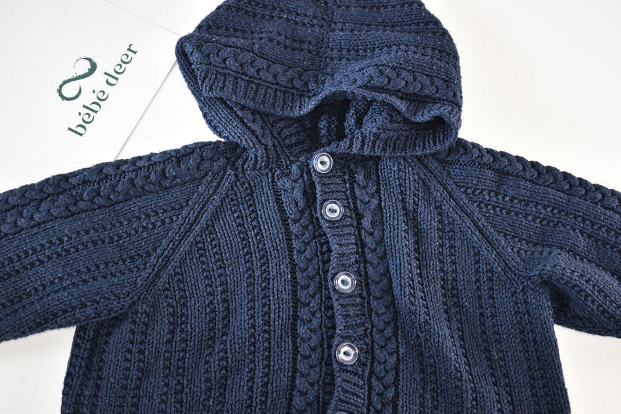 Gilet à capuche en maille marine