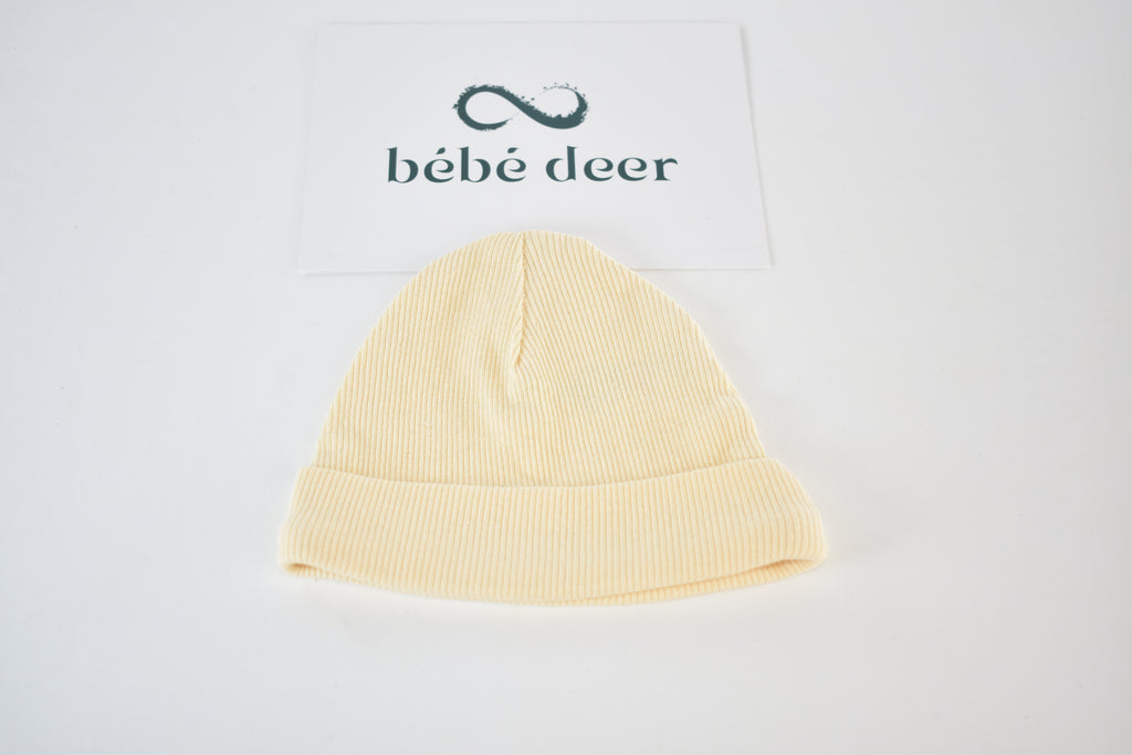 Cream ribbed baby hat