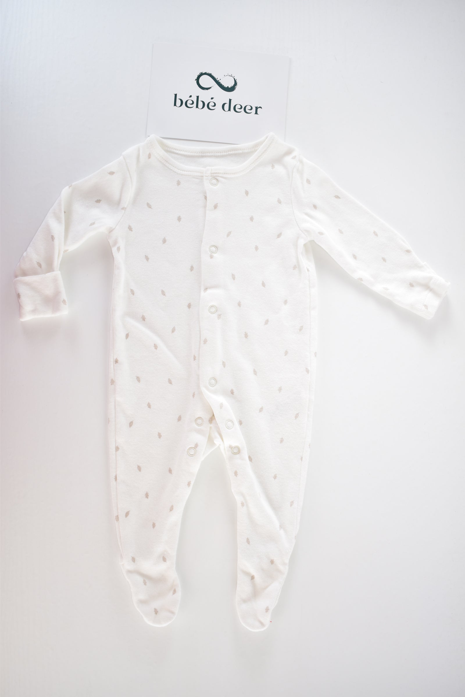 White leaf print cotton sleepsuit