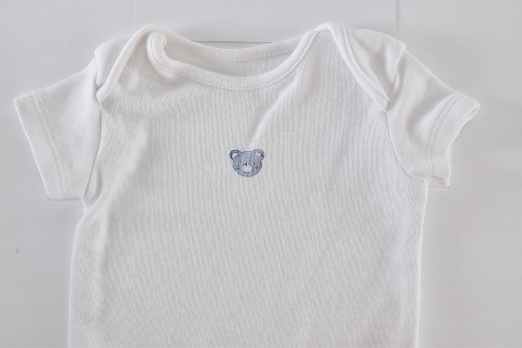 Short-sleeved bodysuit with little bear