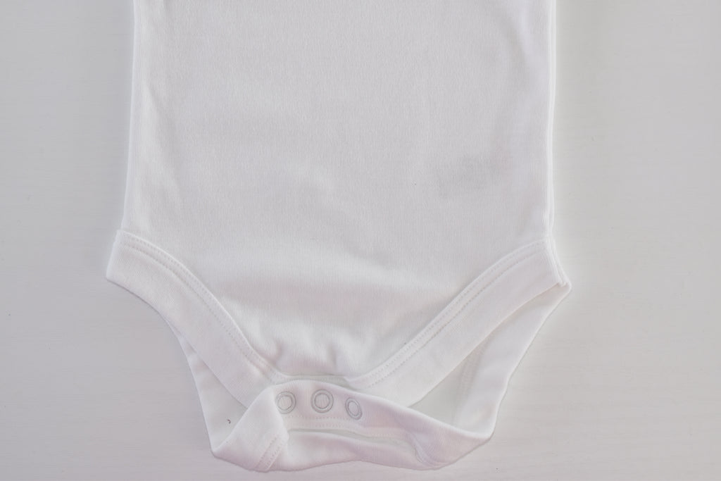 Short-sleeved bodysuit