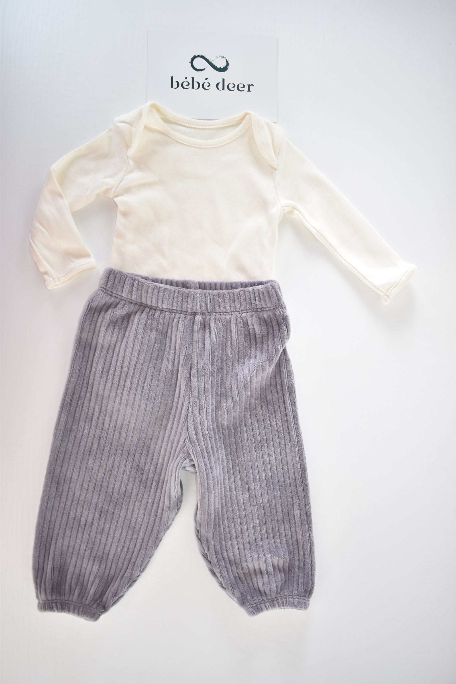 Bodysuit and trousers set