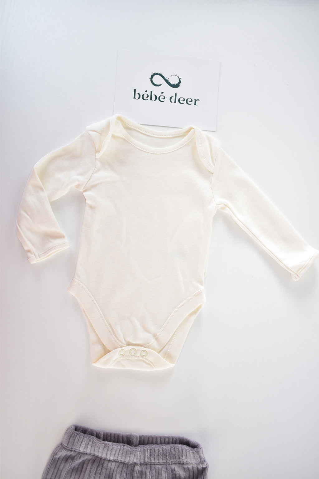 Bodysuit and trousers set