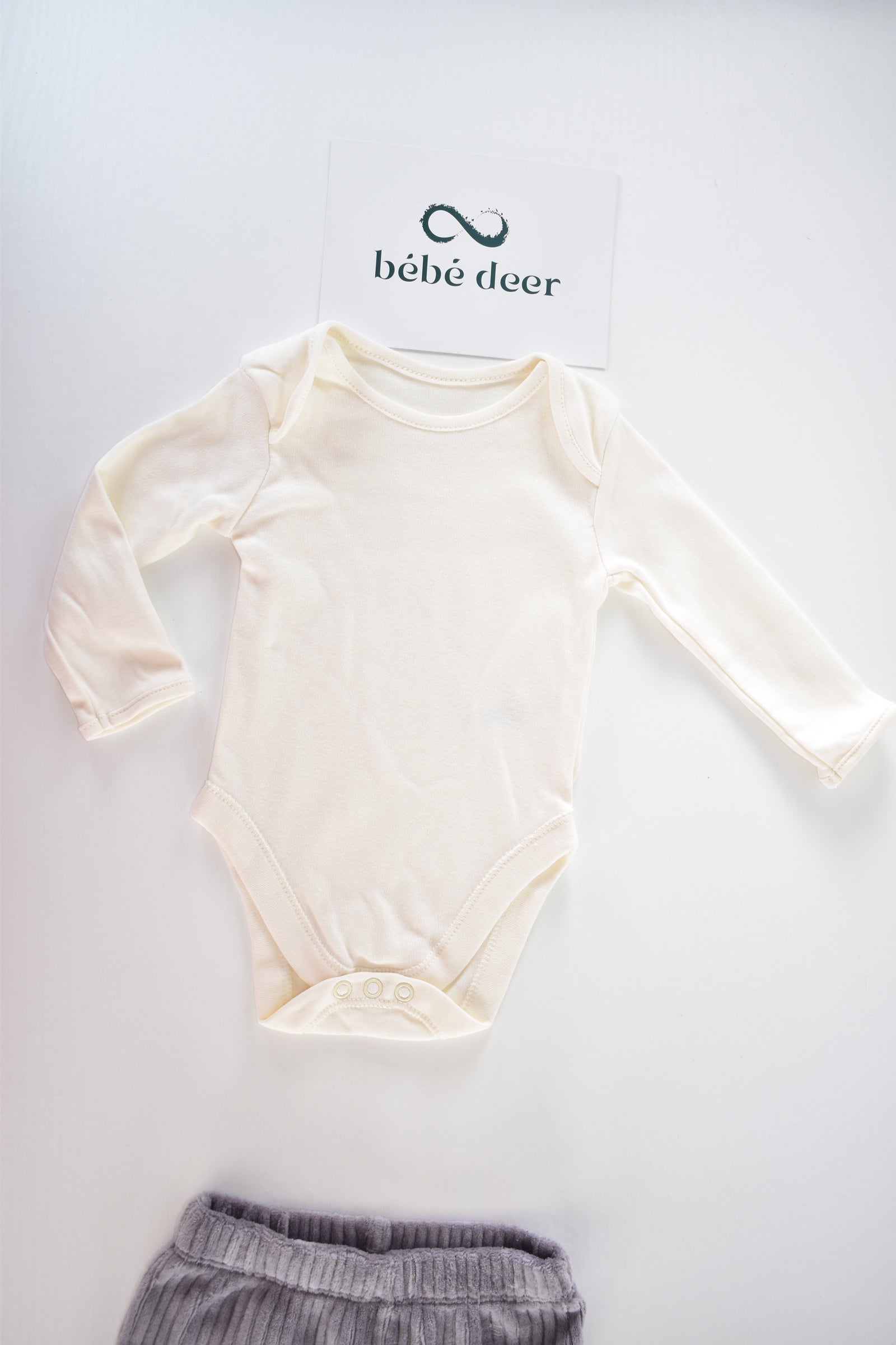 Bodysuit and trousers set