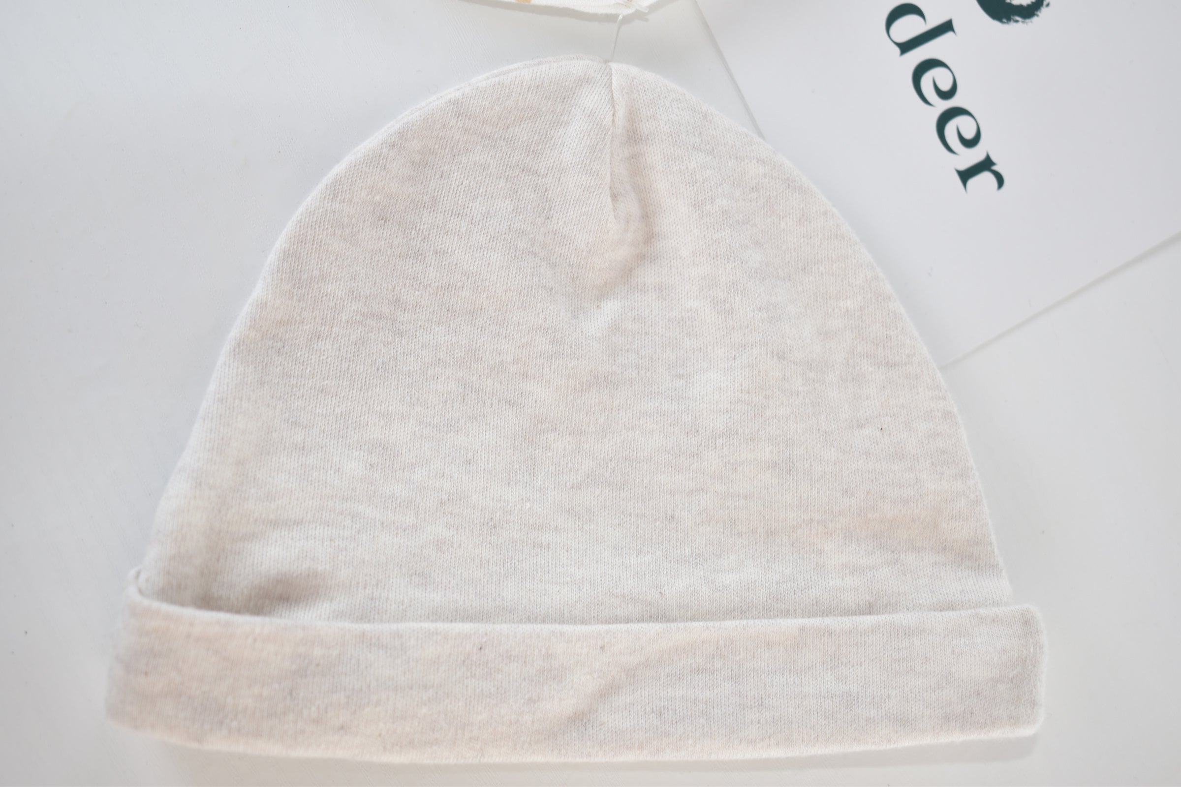 Two neutral baby hats set