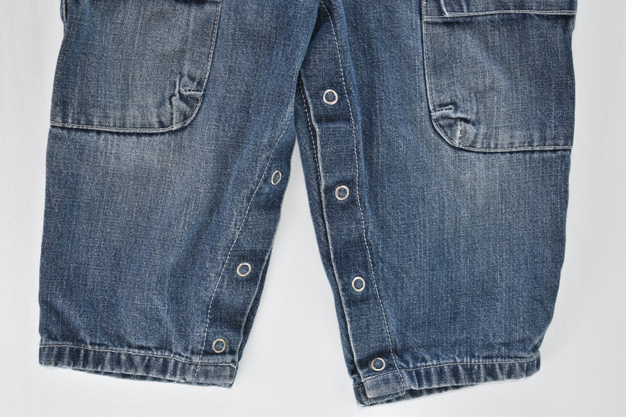Denim dungarees with cargo pockets