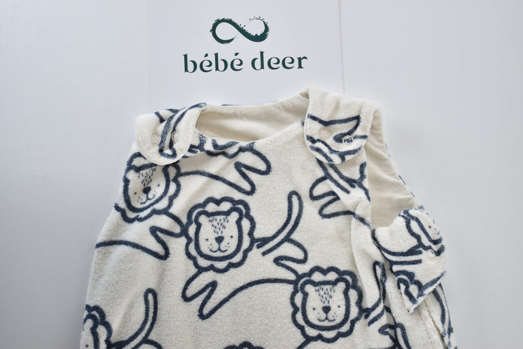Lion print 1 TOG sleeping bag – 0–6 months