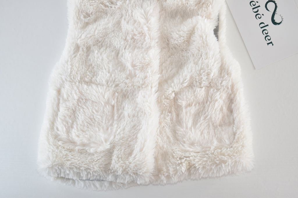 Fluffy bear hooded gilet