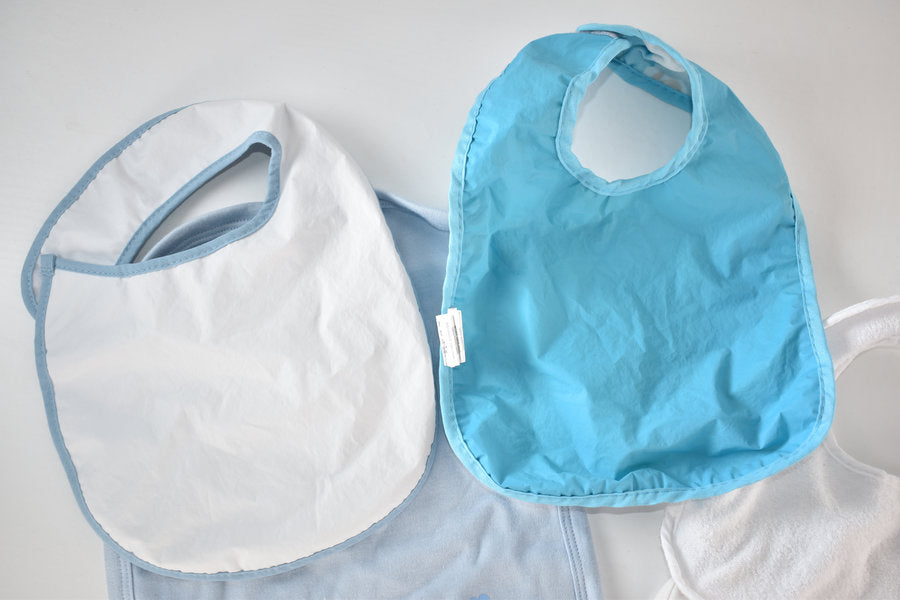 Set of 8 baby boy bibs