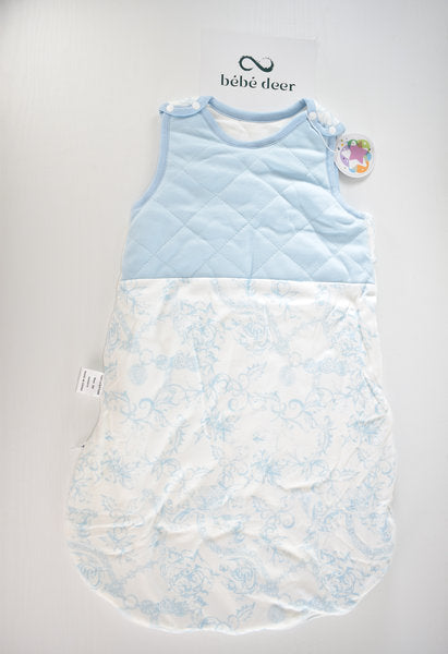 Quilted sleeping bag with double zip