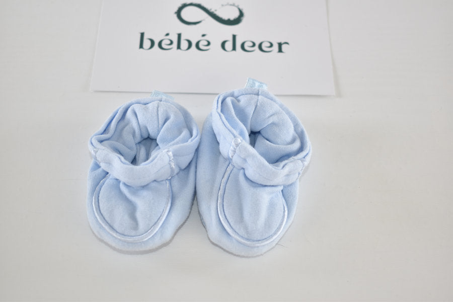 Blue lined baby booties newborn