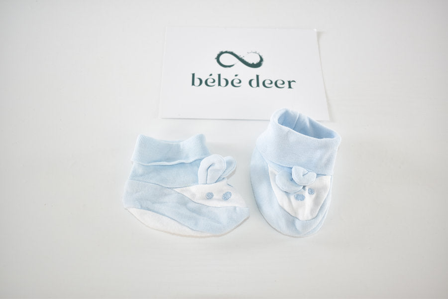 Blue soft baby booties newborn with cute bear face