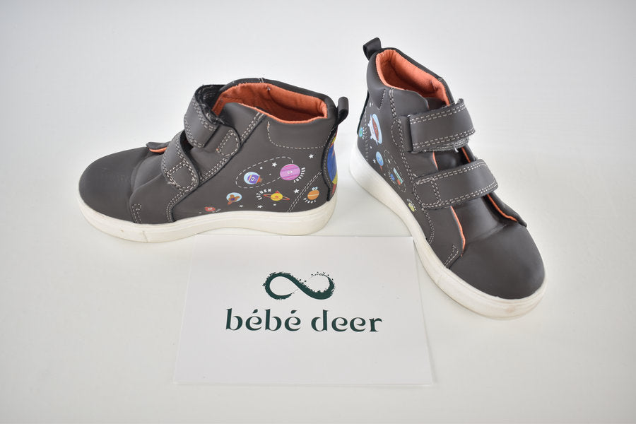 Hey Duggee space high top shoes size 7 (24)