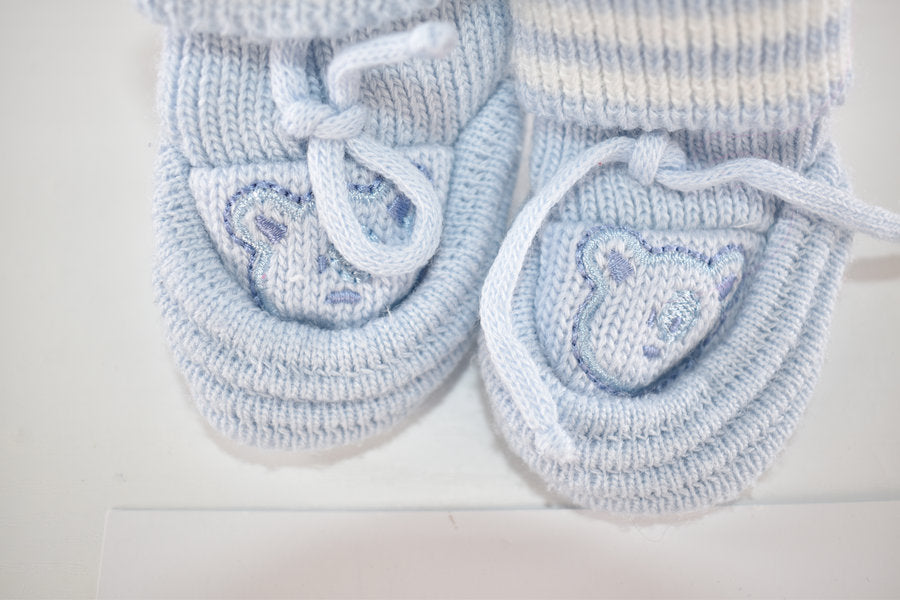 Blue teddy bear knit baby booties newborn